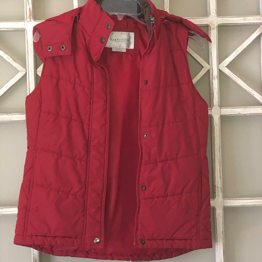 Van Husen vest with removable hood